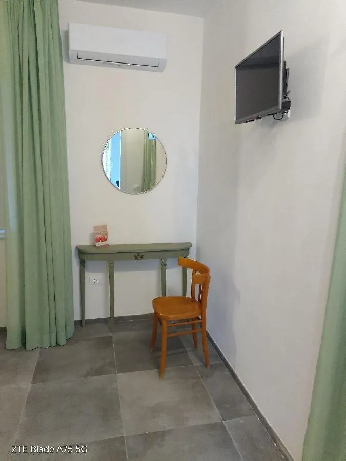 Casa Vacanze Villino Lipari Marsala Laguna Dello Stagnone 0*,  Italy